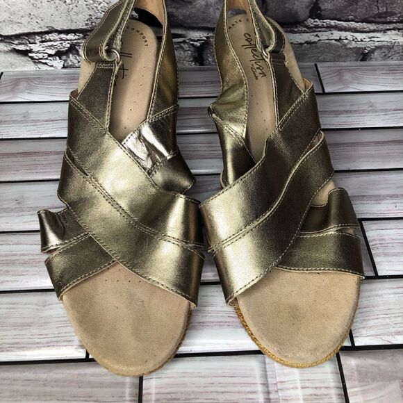 Clarks Collection Bronze Gold Leather Strap Wedges Sandals Women Sz 8.5M US/39.5 - Picture 8 of 16